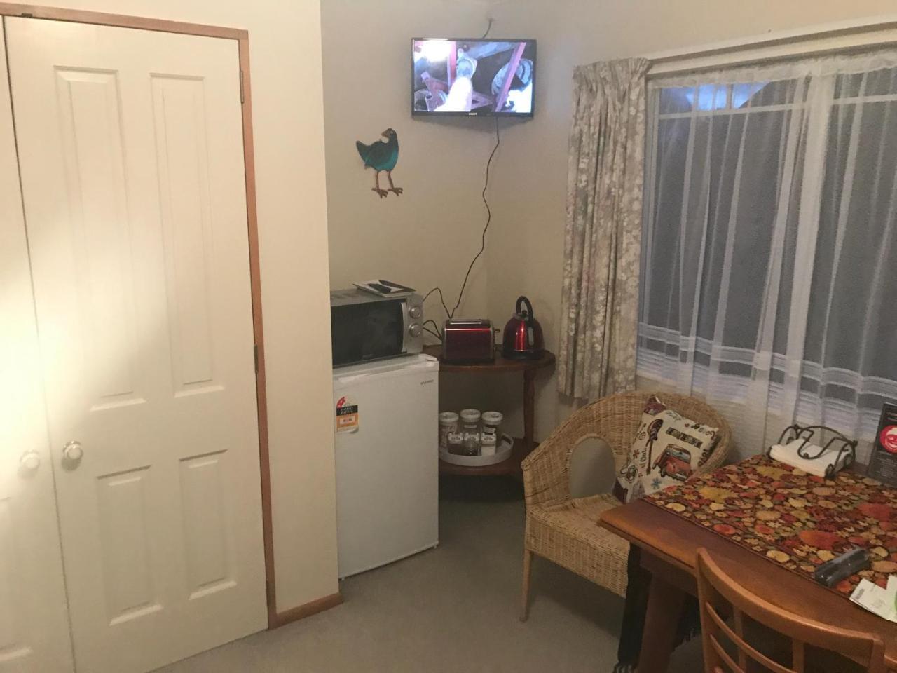 Pukeko Lodge Bnb New Plymouth Zewnętrze zdjęcie